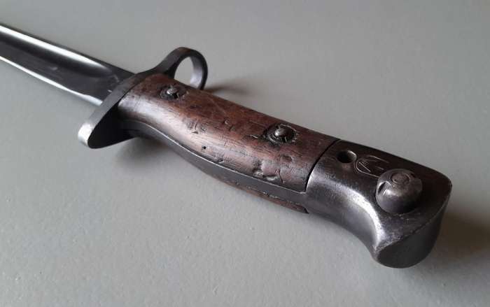 S.A. Police Issue WW2 1907 Pattern Wilkinson Sword Bayonet With Rare Brown Leather Scabbard.
