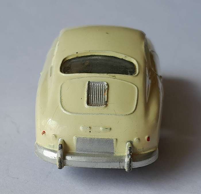 Dinky Toys 182 Porsche 356A Coupe In Original Box.