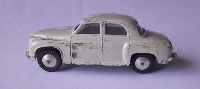 Corgi Toys 204 Rover 90 Saloon In Original Box. 9.9cm.