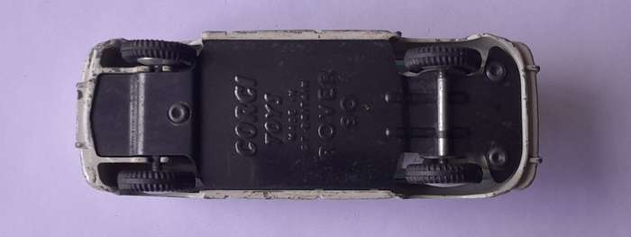 Corgi Toys 204 Rover 90 Saloon In Original Box. 9.9cm.