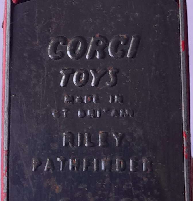 Corgi Toys 205 Riley Pathfinder In Original Box. 9.9cm.