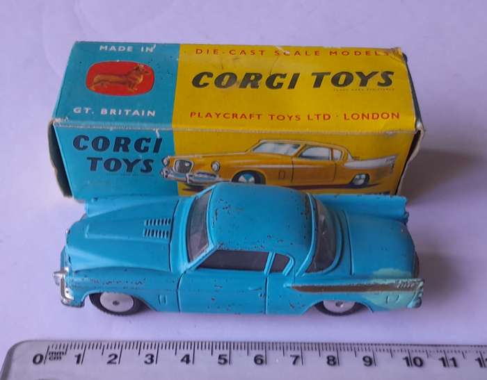 Corgi Toys 211 Studebaker Golden Hawk In Original Box. 11.4cm.