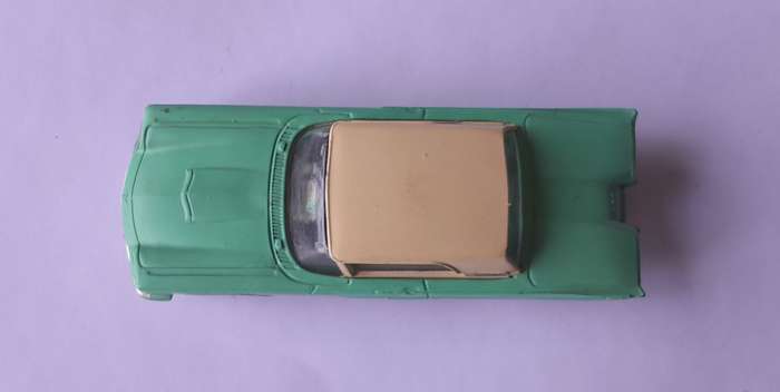 Corgi Toys 214 Ford Thunderbird In Original Box. 10.3cm.