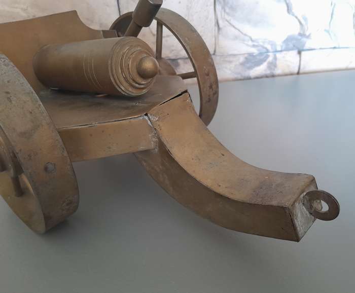 Vintage Large Metal Cannon Model. Length : 43cm.