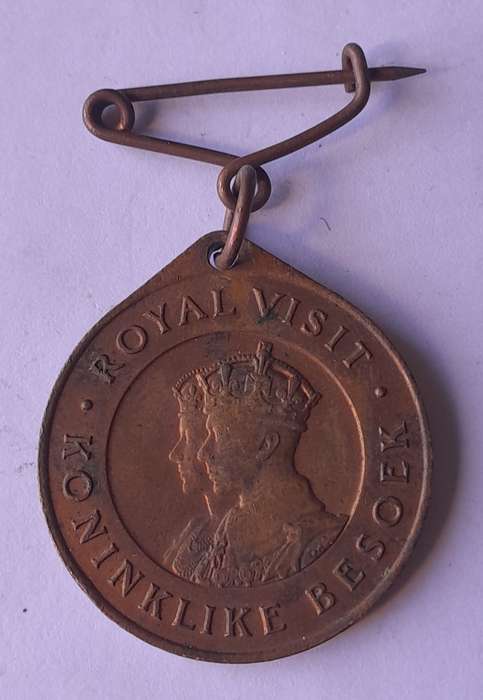 Union Of South Africa 1947 Koninklike Besoek / Royal Visit Medal.