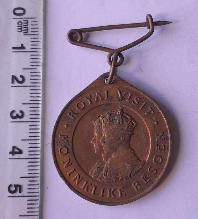 Union Of South Africa 1947 Koninklike Besoek / Royal Visit Medal.