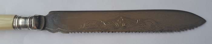 Vintage Sheffield Silver Plated Cake Knife With "Improved Saw Edge". In Original Box.