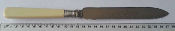 Vintage Sheffield Silver Plated Cake Knife With "Improved Saw Edge". In Original Box.