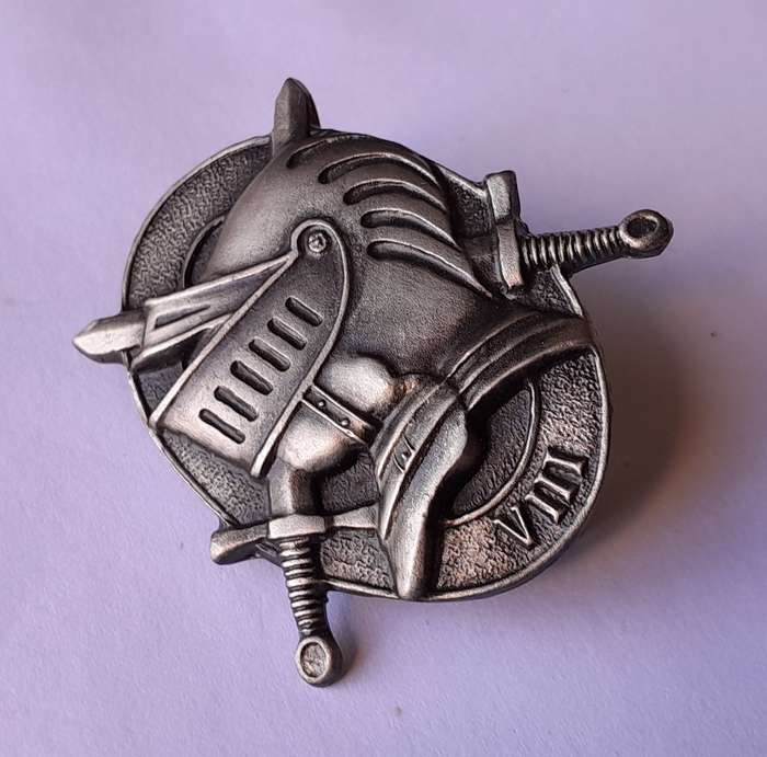 SADF 8 Armoured Division HQ Cape Badge.  Original Lugs Intact.