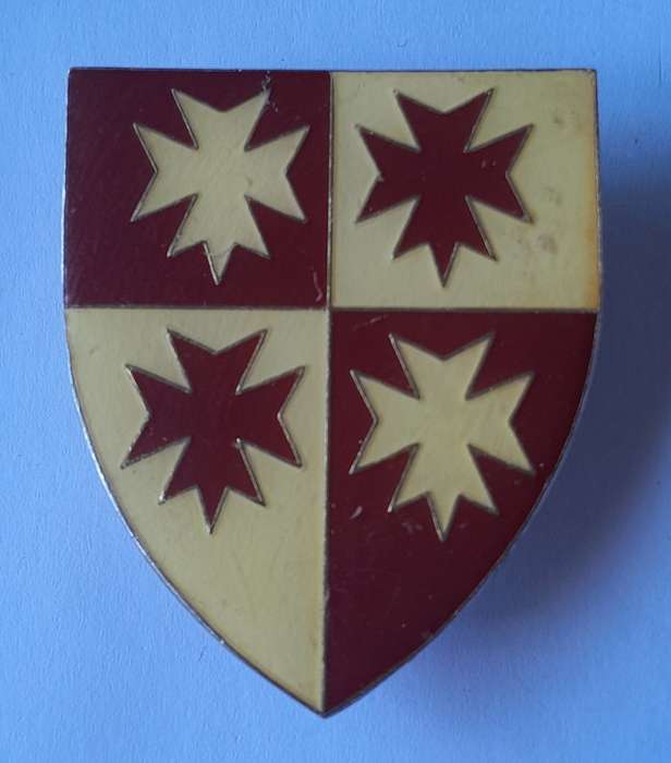 SADF 4 Medical Group Battalion Shoulder Flash.  All Pins Intact.