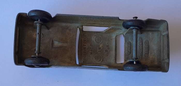 Vintage 1950's Die Cast "TootsieToy, U.S.A." Thunderbird. 107mm.