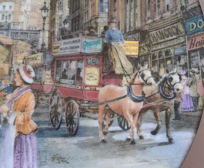 Vintage Davenport Limited Edition Collector's Plate. "The Flower Seller". 20cm.