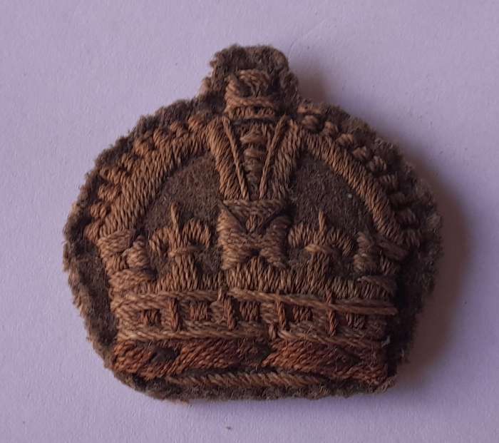 WW2 British Army Sergeant Major Cap Badge.