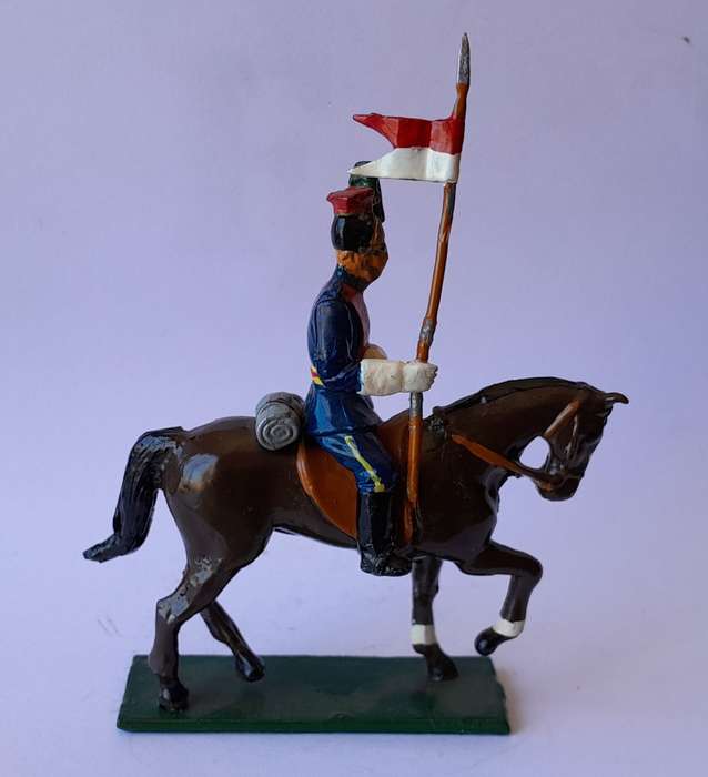 Zulu War Cavalryman Lead Figurine.  8cm