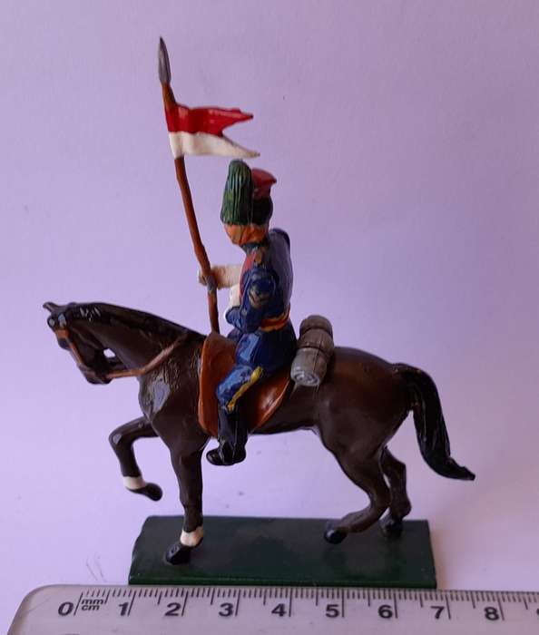 Zulu War Cavalryman Lead Figurine.  8cm