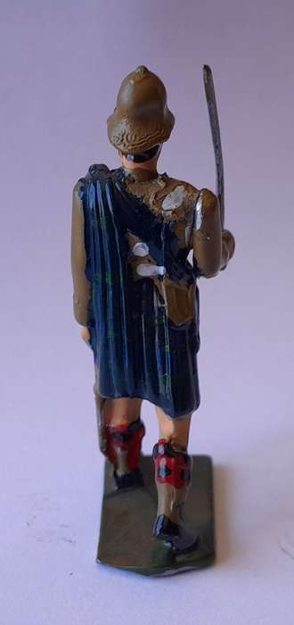 Boer War Black Watch Lead Figurine.  6cm
