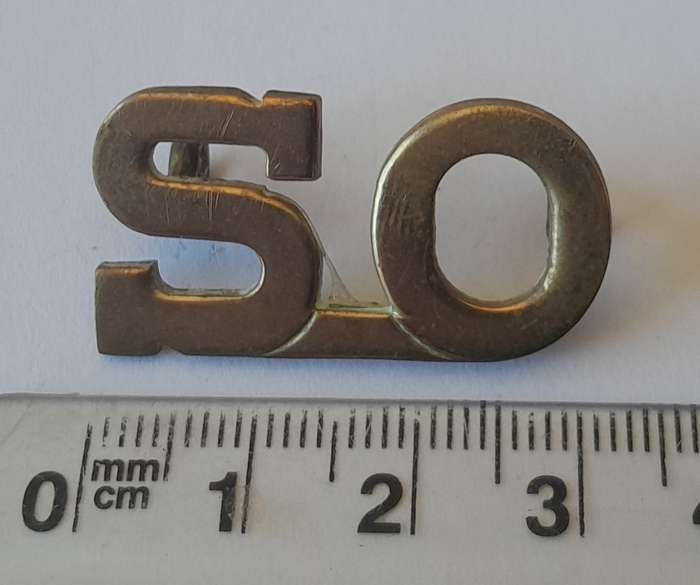 Early SA Army Student Officer Shoulder Title.  Lugs Intact.