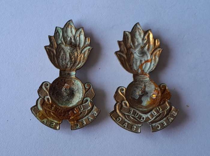 Early Pair SA Army Engineers Corps Badges.  Pins Intact.