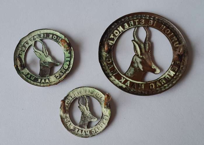 WW2 SA Infantry Badge Set.  Lugs Intact.
