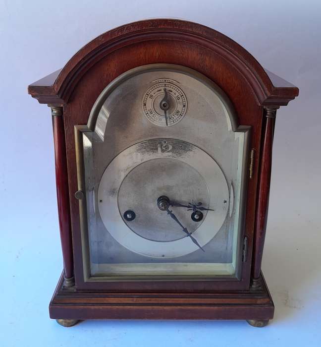 Antique Gustav Becker Mantel Clock in Mahogany Case. Working Condition.