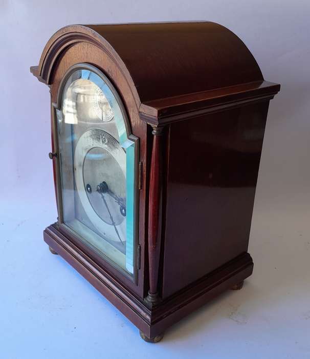 Antique Gustav Becker Mantel Clock in Mahogany Case. Working Condition.