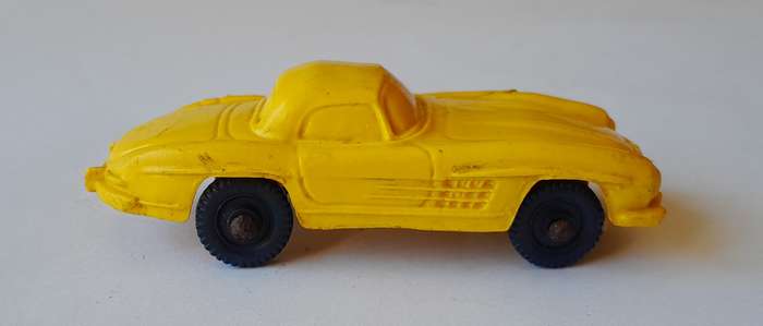 1970's Tomte Laerdal (Stavanger, Norway) Mercedes 300 SL. 9cm.