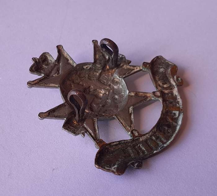 Boer War Derbyshire Regiment (Sherwood Foresters) Cap Badge.  Lugs Intact.
