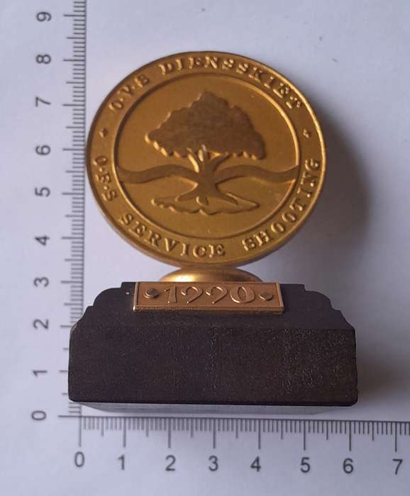 1990 O.F.S / O.V.S Service Shooting / Diens Skiet Medal Trophy.