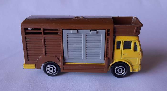 1980's Majorette Die Cast Mercedes Benz Cattle Truck.  Opening Side Ramp.