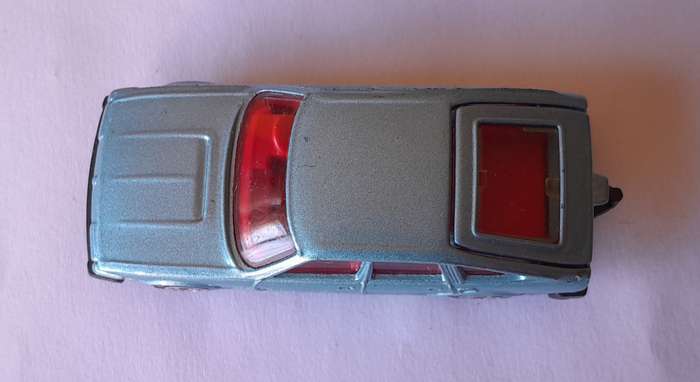 1970's Corgi Die Cast Rover 3500.  Opening Boot.  Red Interior. Excellent Condition.