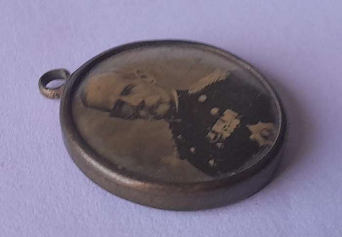 Boer War Roberts & Baden-Powel Double-Sided Patriotic Pendant.