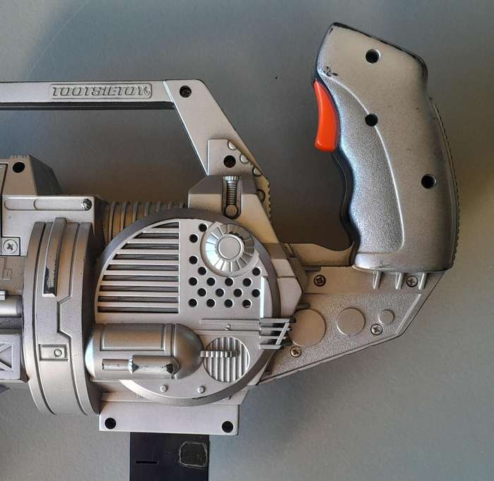 Vintage Tootsietoy  F/X Devastator Doom Electronic Chain Gun.  51cm.  Untested.