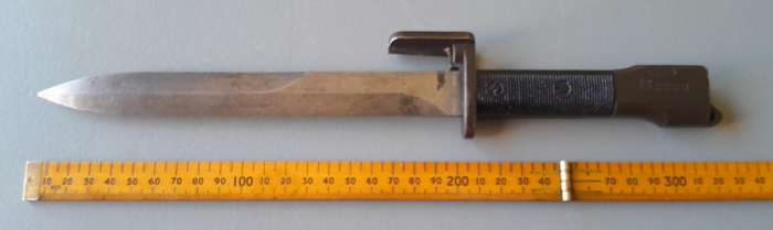 SADF / SAP M1 FN-FAL Type-A Knife Bayonet with Metal Scabbard.  No. 22281.