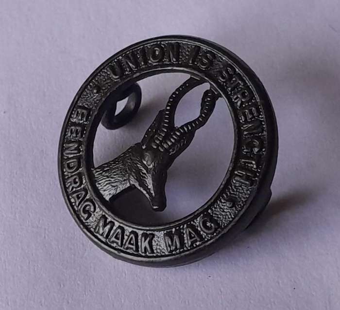 WW2 SA Infantry Collar Badge.  Lugs Intact.