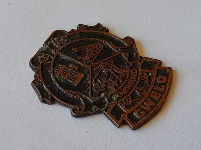Rare Vintage Rhodesian "Gwelo" Metal Badge.