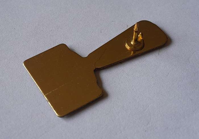 Vintage Warsteiner Village 96 Beer Enamel Beer Badge.