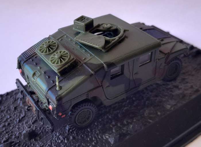 Vintage Amercom HMMWV M1046-2006.  No Gun.  7cm