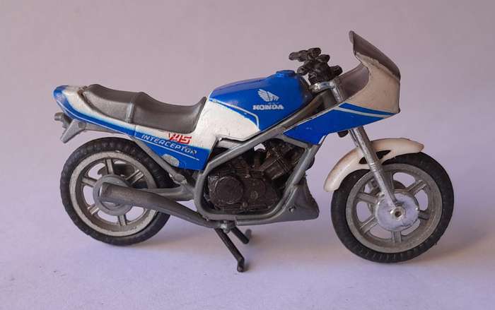 Rare Vintage Die-Cast Honda V45 Interceptor.  8cm.  Possibly Riki Toys.