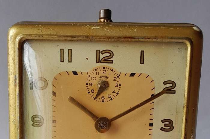 Westclox 1948-1956 Bellboy Alarm Clock. 1946 Canadian Patent.