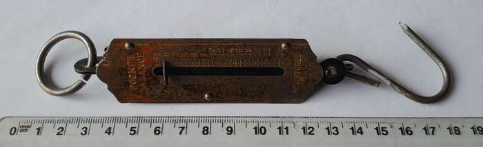 Vintage Brass Pocket Balance Scale.