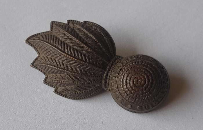 WW2 SA Field Artillery Badge.  Lugs Intact.