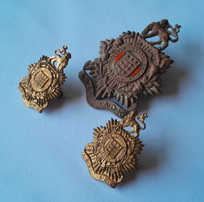 Early SA Army Service Corps Badge Set.  Cap & 2 Collars. (facing).  Lugs Intact.
