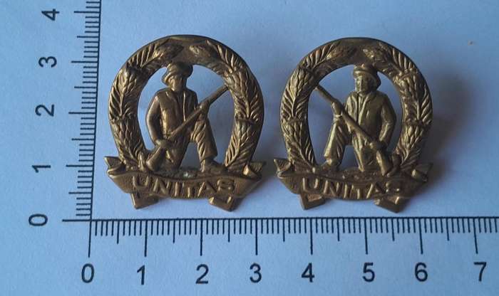 Pair SADF Commando Collar Badges (facing).  Pins Intact.