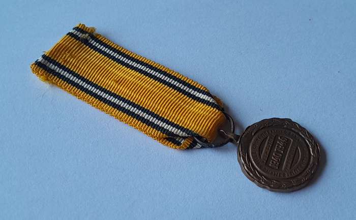 WW2 Belgium Victory 1940 - 1945 Miniature Medal.