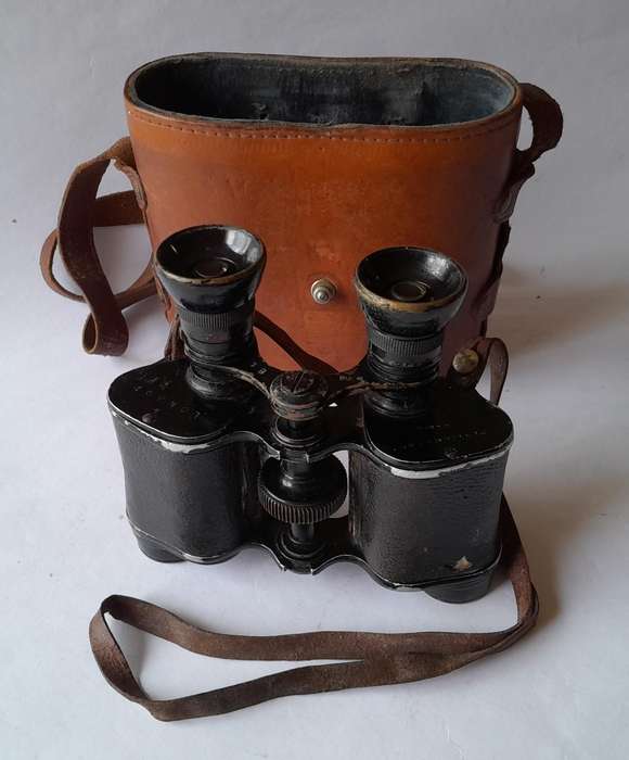 WW2 Pair French Deraisme Fabi Lonrop Roof-Prism Binoculars With Leather Case.