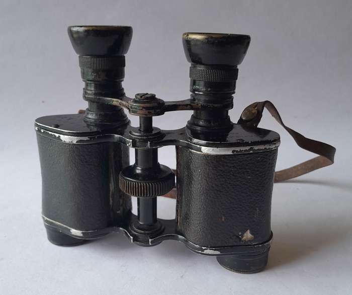 WW2 Pair French Deraisme Fabi Lonrop Roof-Prism Binoculars With Leather Case.