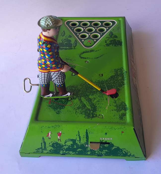 Vintage Tin Plate Table Top Wind Up Mechanical "Play Golf" Game