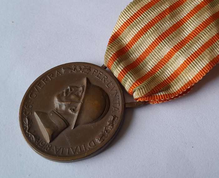 1915-1918 Italo-Austrian War Medal.