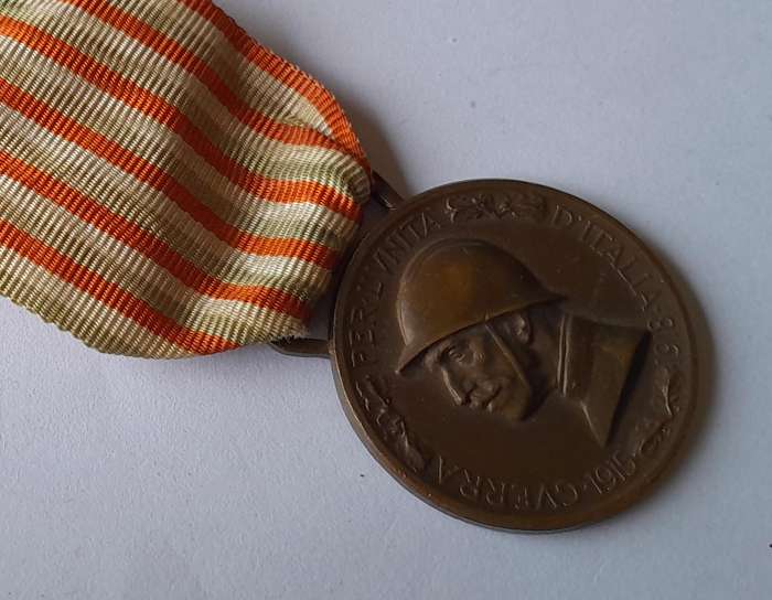 1915-1918 Italo-Austrian War Medal.