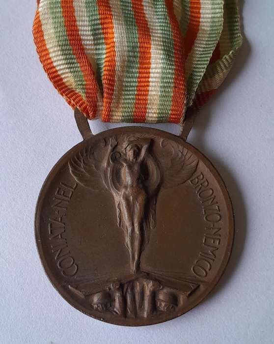 1915-1918 Italo-Austrian War Medal.